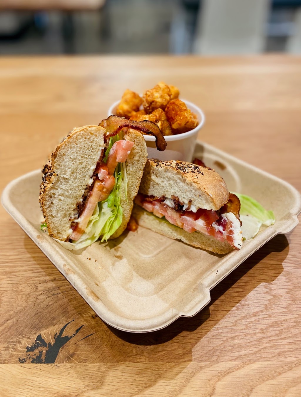 Dr. Murphys Food Hall | restaurant | 1811 W Harrison St, Chicago, IL 60612, USA | 7738692248 OR +1 773-869-2248