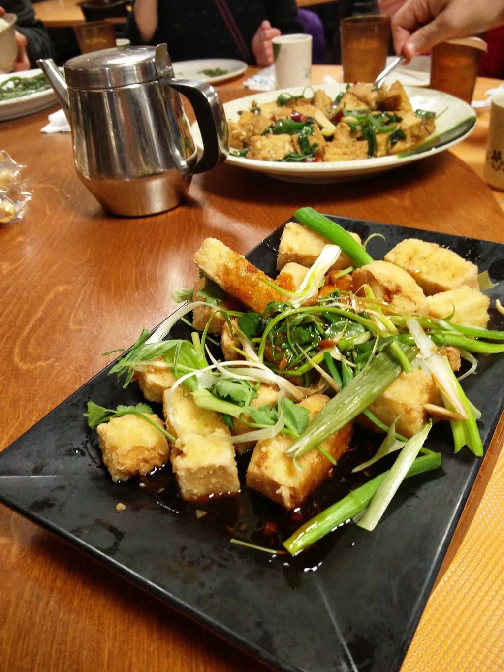 Golden Harbor Authentic Chinese Cuisine | restaurant | 505 S Neil St, Champaign, IL 61820, USA | 2173988988 OR +1 217-398-8988