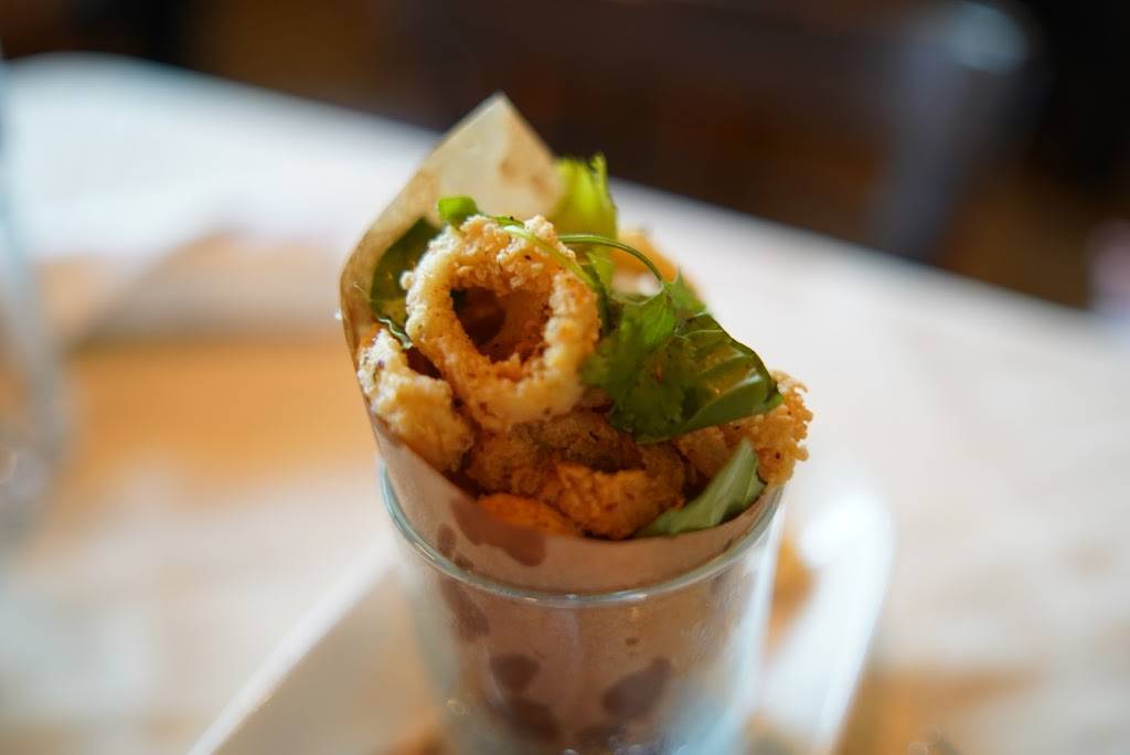 Roost | restaurant | 1972 Fairview St, Houston, TX 77019, USA | 7135237667 OR +1 713-523-7667