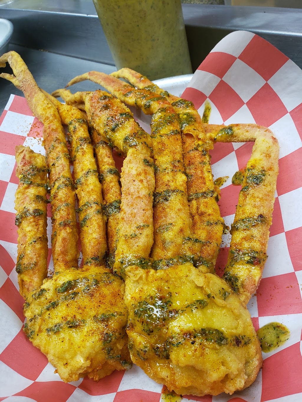 Crab Spot Royal Calabash | restaurant | 610 N Kings Hwy, Myrtle Beach, SC 29577, USA | 8437121418 OR +1 843-712-1418