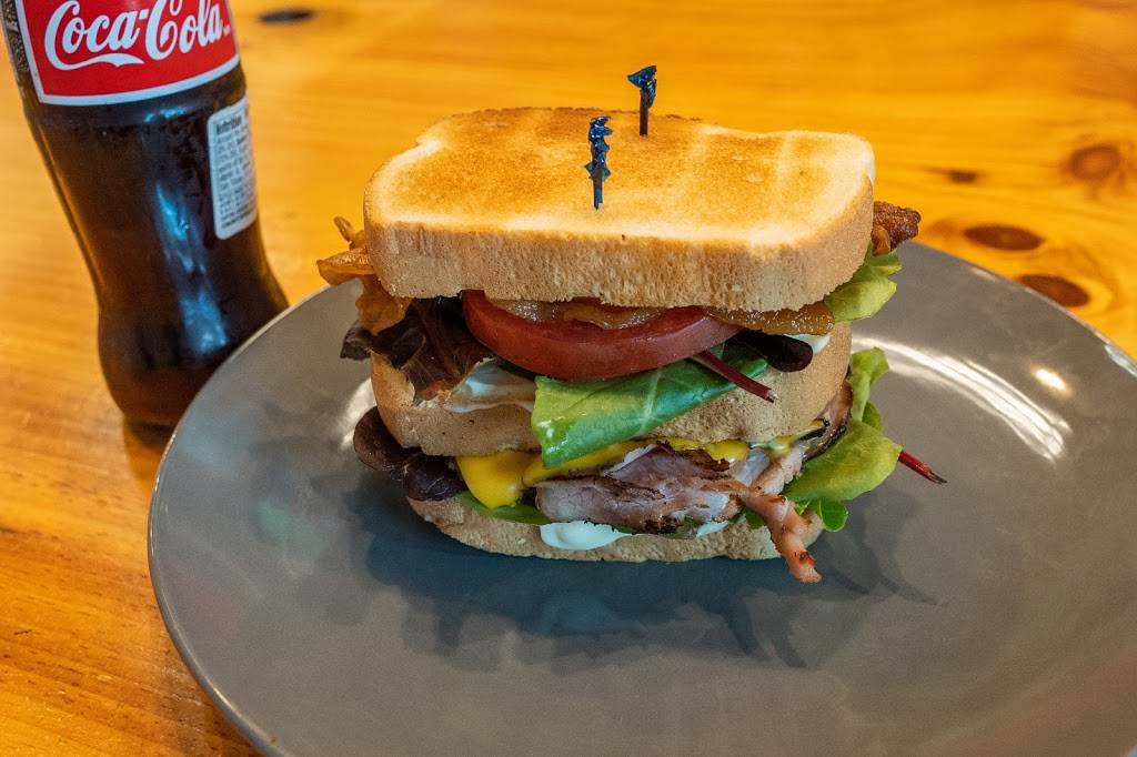 6 AM | restaurant | 800 N Green River Rd Ste 122, Evansville, IN 47715, USA | 8126796710 OR +1 812-679-6710