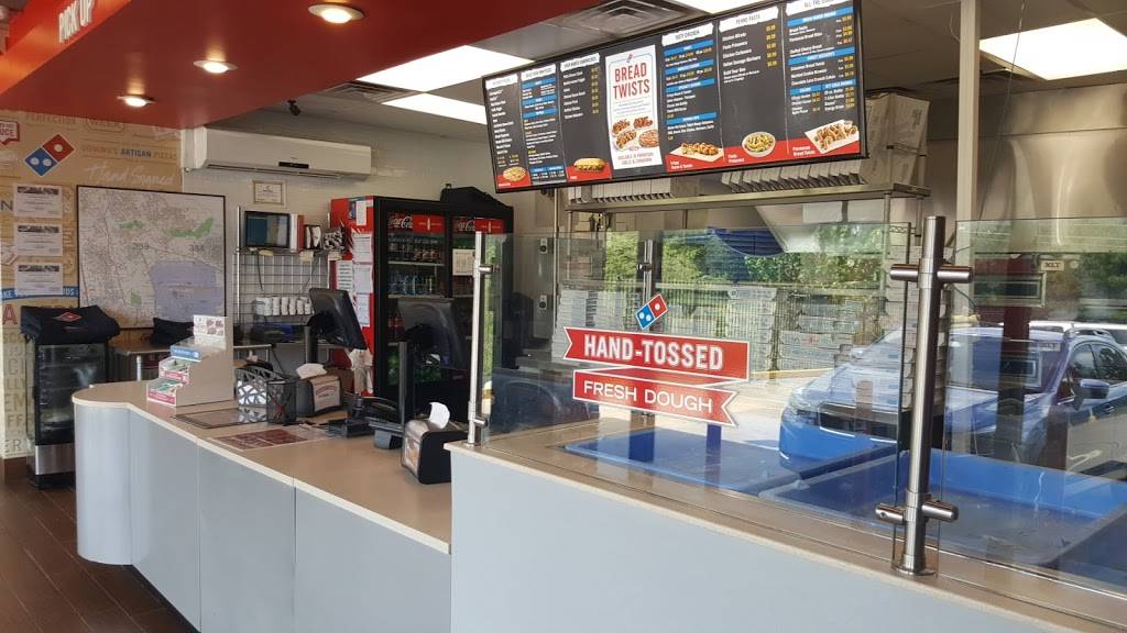 Dominos Pizza | meal delivery | 20617 Aldine Westfield Rd, Humble, TX 77338, USA | 2814433030 OR +1 281-443-3030