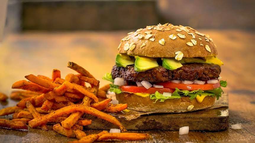 MOOYAH Burgers, Fries & Shakes | restaurant | 7500 N Mesa St Ste. 105, El Paso, TX 79912, USA | 9155842200 OR +1 915-584-2200