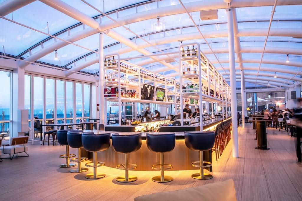 Offshore Rooftop & Bar | restaurant | 1000 E Grand Ave, Chicago, IL 60611, USA | 3125356660 OR +1 312-535-6660
