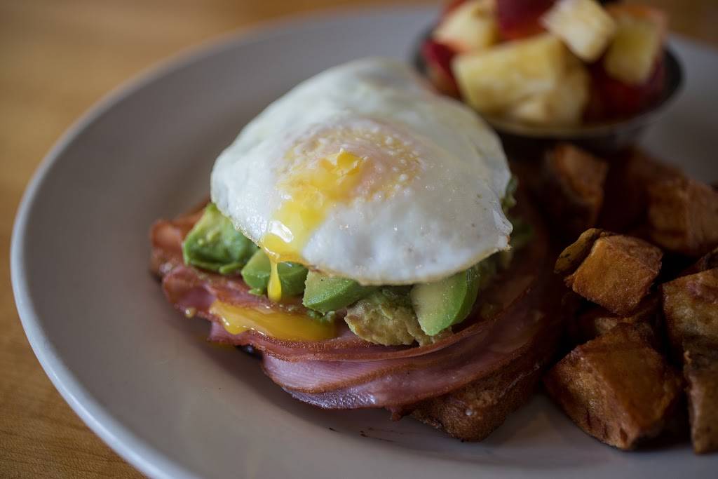 Fenwicks Restaurant | restaurant | 511 Providence Rd, Charlotte, NC 28207, USA | 7043332750 OR +1 704-333-2750