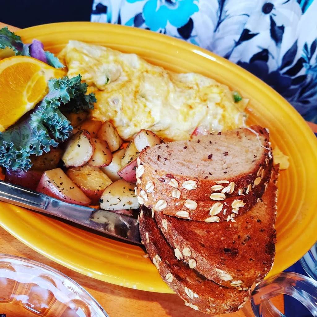 Post Office Café and Cabaret | cafe | 303 Commercial St, Provincetown, MA 02657, USA | 5084870006 OR +1 508-487-0006