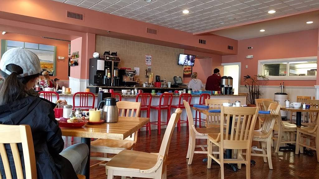 J. Christophers | restaurant | 1650 S Lumpkin St, Athens, GA 30606, USA | 7068503520 OR +1 706-850-3520