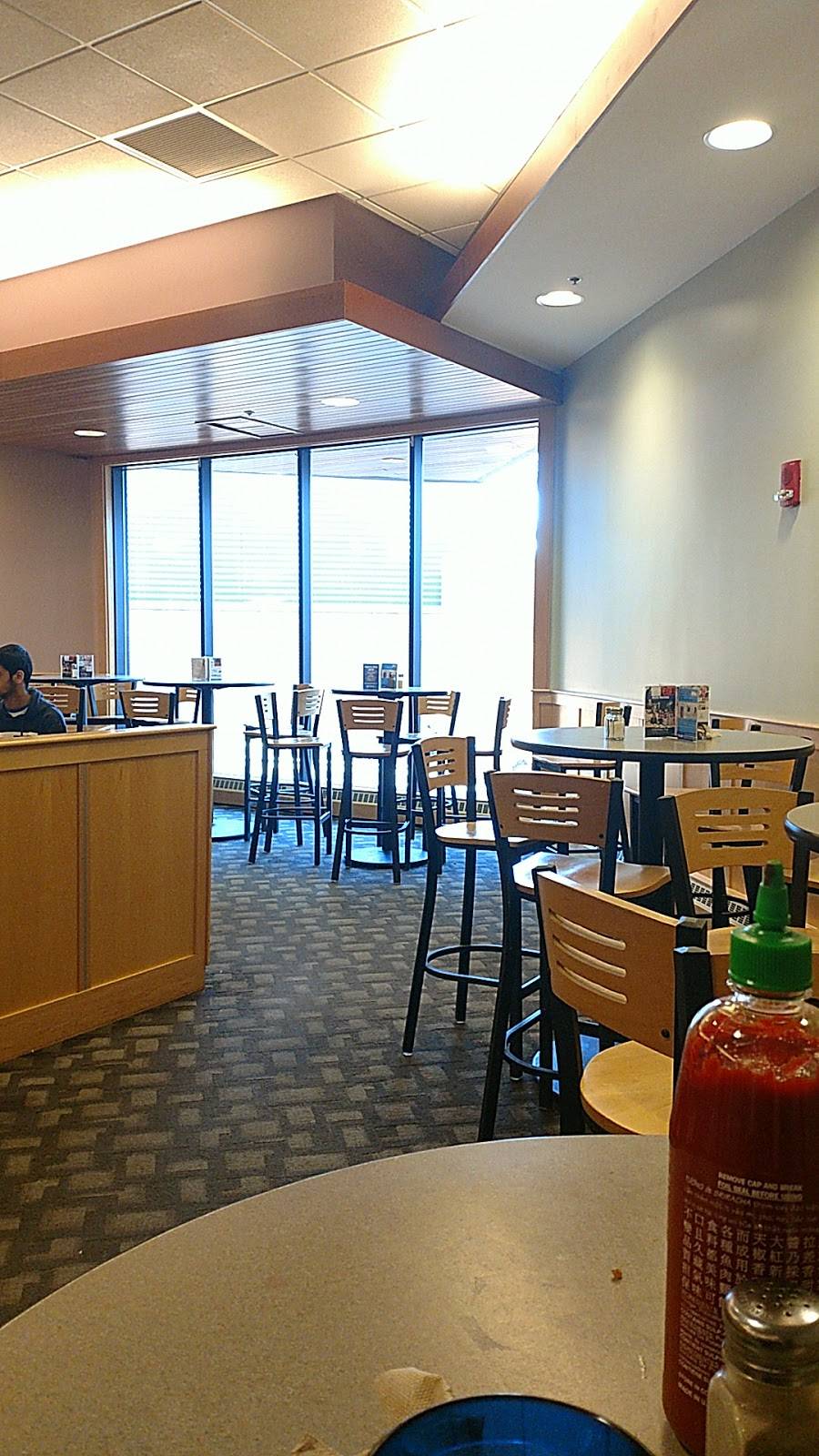 Philbrook Dining Hall | restaurant | 29 McDaniel Drive, Durham, NH 03824, USA | 6038629331 OR +1 603-862-9331