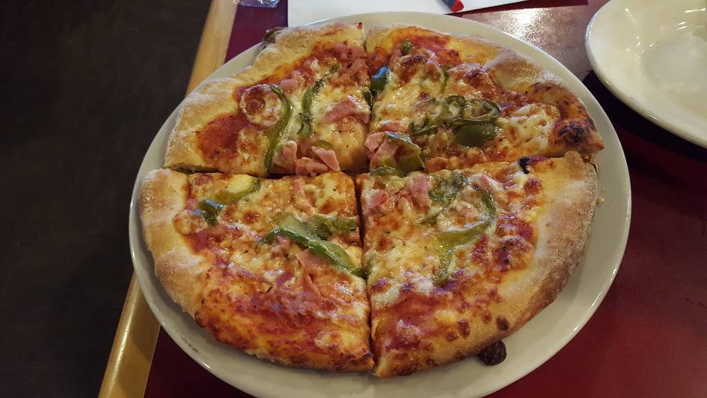 Luigis Pizzeria & Family restaurant | restaurant | 3883 Tamiami Trail, Port Charlotte, FL 33952, USA | 9416243535 OR +1 941-624-3535