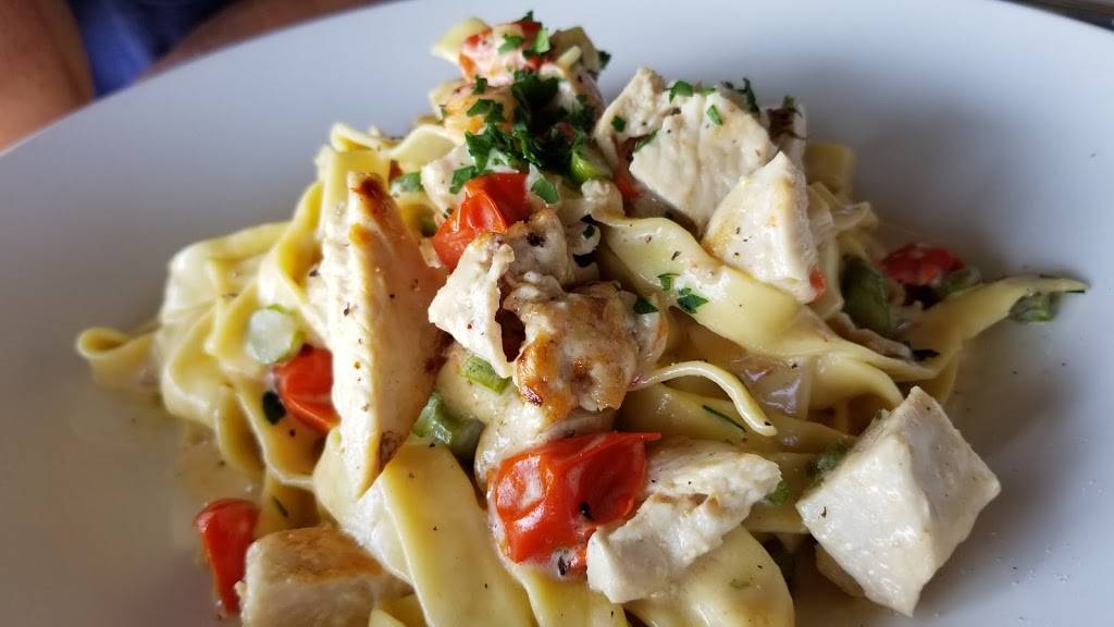 Vigiluccis Seafood & Steakhouse | restaurant | 3878 Carlsbad Blvd, Carlsbad, CA 92008, USA | 7604342580 OR +1 760-434-2580