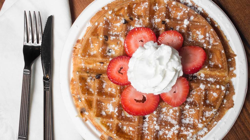 Connies Chicken and Waffles | restaurant | 111 W 10th St, Wilmington, DE 19801, USA | 3023004953 OR +1 302-300-4953