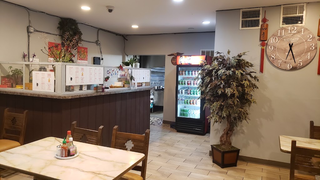 Eggroll Express | restaurant | 331 W 31st St S, Wichita, KS 67217, USA | 3167895828 OR +1 316-789-5828