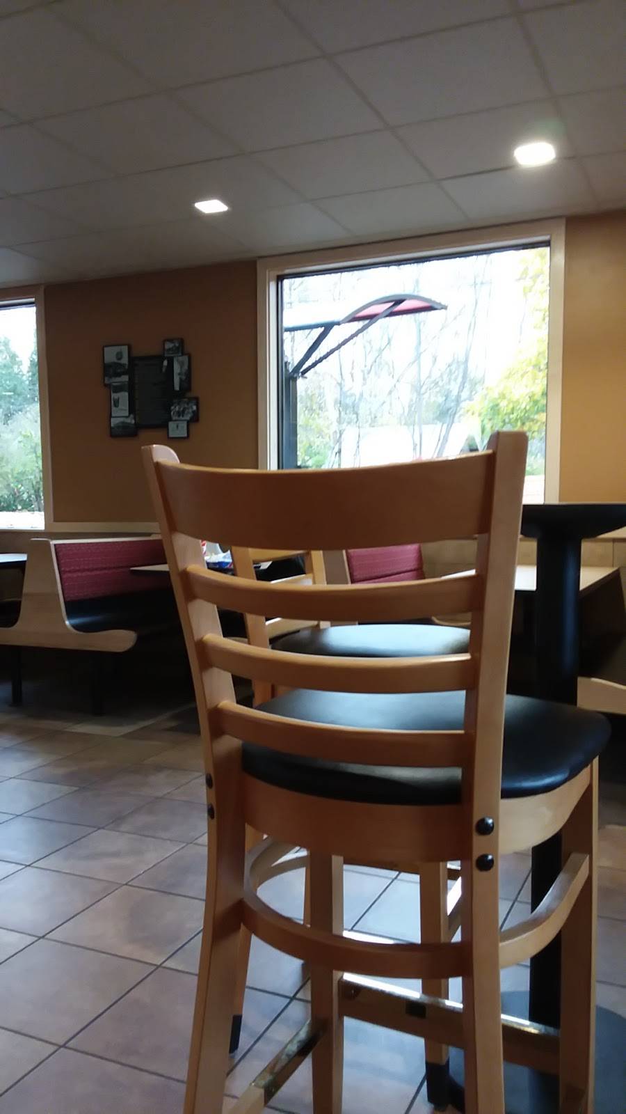 Dairy Queen Grill & Chill | restaurant | 1443 S Water St, Kent, OH 44240, USA | 3306780246 OR +1 330-678-0246