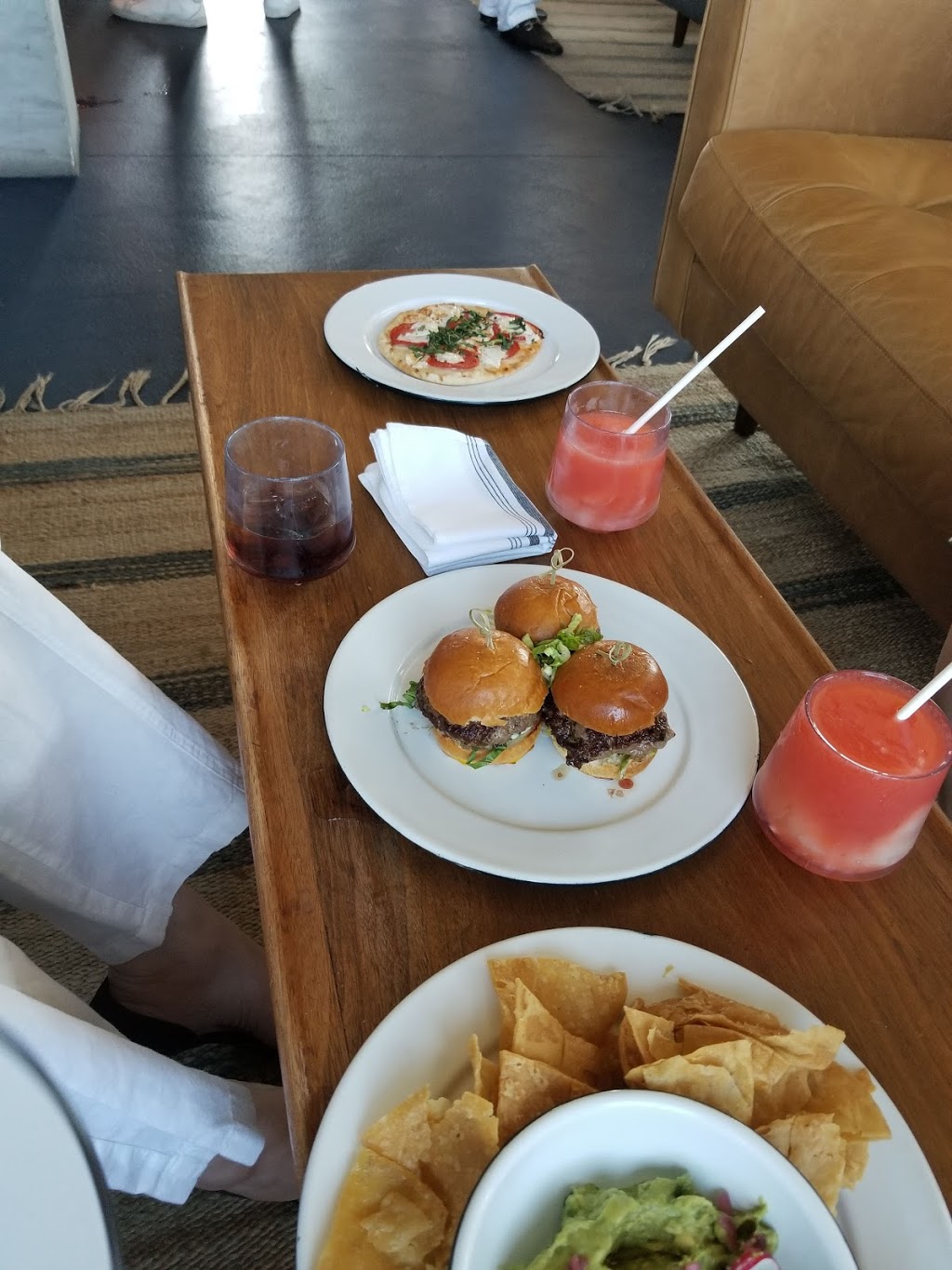 Cabana Club | restaurant | 2018 W North Ave, Chicago, IL 60647, USA | 8723153083 OR +1 872-315-3083