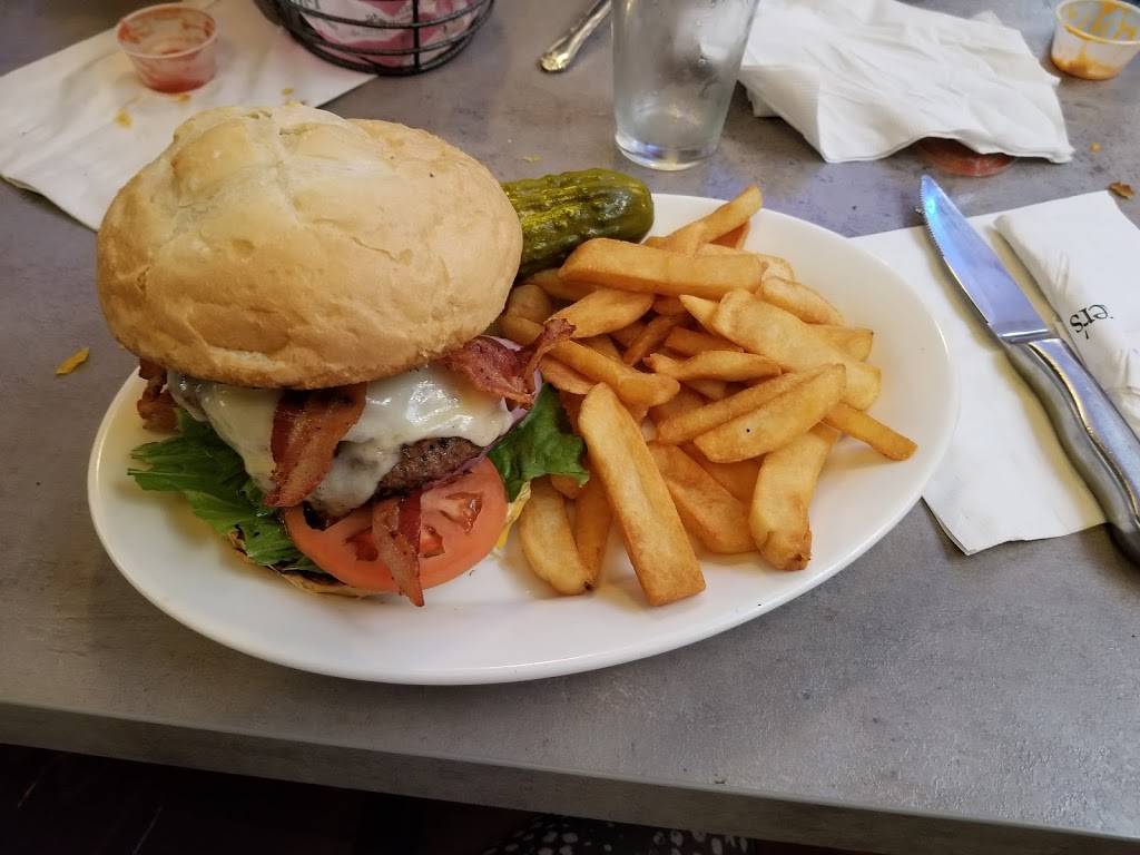 Parkers Grille & Tap House | restaurant | 100 Seneca St, Geneva, NY 14456, USA | 3157894656 OR +1 315-789-4656