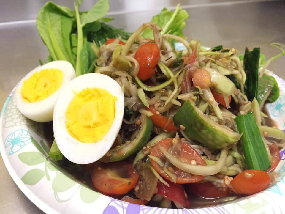 The Papaya Lady | meal takeaway | 235-A W Main St, Merced, CA 95340, USA | 2097568131 OR +1 209-756-8131