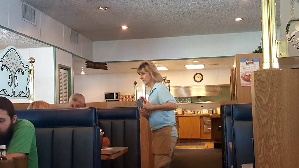 Lorenes Ranch House | restaurant | 6401 Ming Ave, Bakersfield, CA 93309, USA | 6618319250 OR +1 661-831-9250