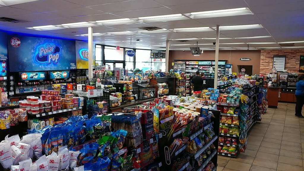 Circle K | meal takeaway | 3955 E Broadway Rd, Phoenix, AZ 85040, USA | 6024371478 OR +1 602-437-1478