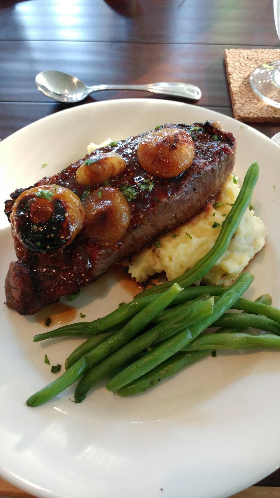 Lakewood Inn Restaurant | restaurant | 76 Theater Rd, Madison, ME 04950, USA | 2078584403 OR +1 207-858-4403