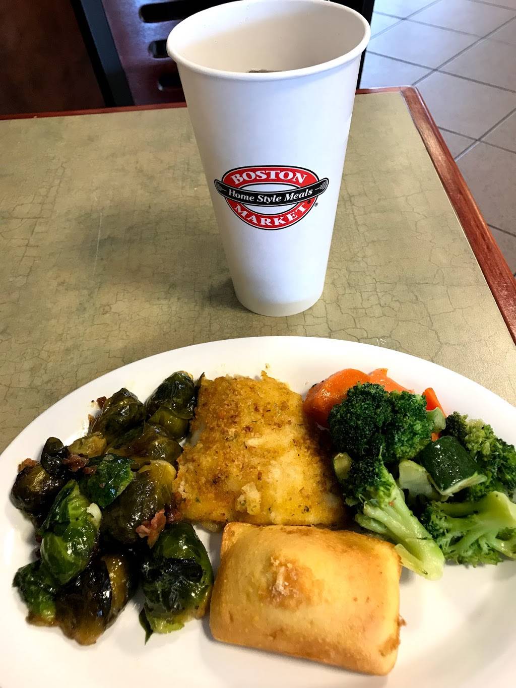 Boston Market | restaurant | 2091 Hillside Avenue, New Hyde Park, NY 11040, USA | 5163282424 OR +1 516-328-2424