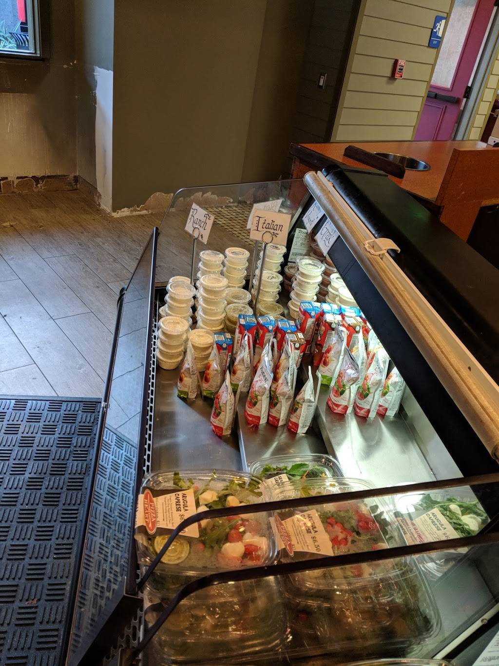 Pizza My Heart | meal takeaway | 660 Del Monte Center, Monterey, CA 93940, USA | 8316569400 OR +1 831-656-9400