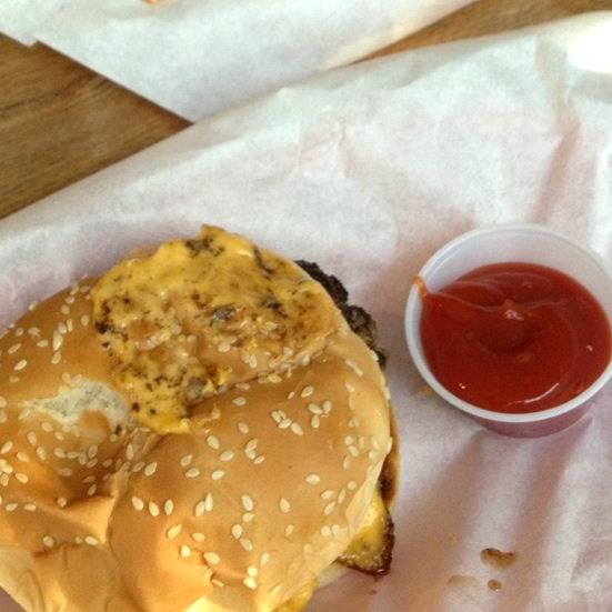 Oasis Bar & Grill | restaurant | 1007 W 1st St, Chico, CA 95928, USA | 5303434305 OR +1 530-343-4305