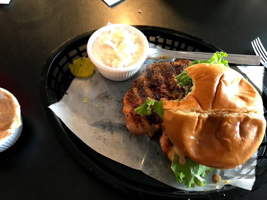 Brandons Pub & Grille | restaurant | 3008 7th Ave, Rock Island, IL 61201, USA | 3092837628 OR +1 309-283-7628