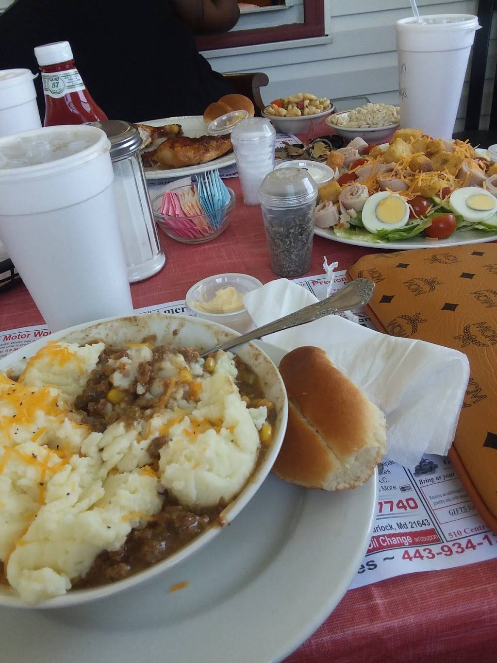 Williamsburg Country Kitchen | restaurant | 6703 Whiteley Rd, Hurlock, MD 21643, USA | 4109431351 OR +1 410-943-1351