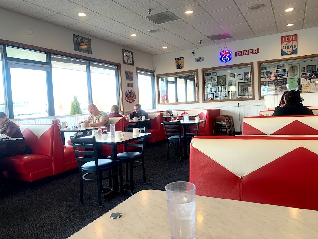 Punkys Diner and Pies | restaurant | 953 Medford Center, Medford, OR 97504, USA | 5414941957 OR +1 541-494-1957