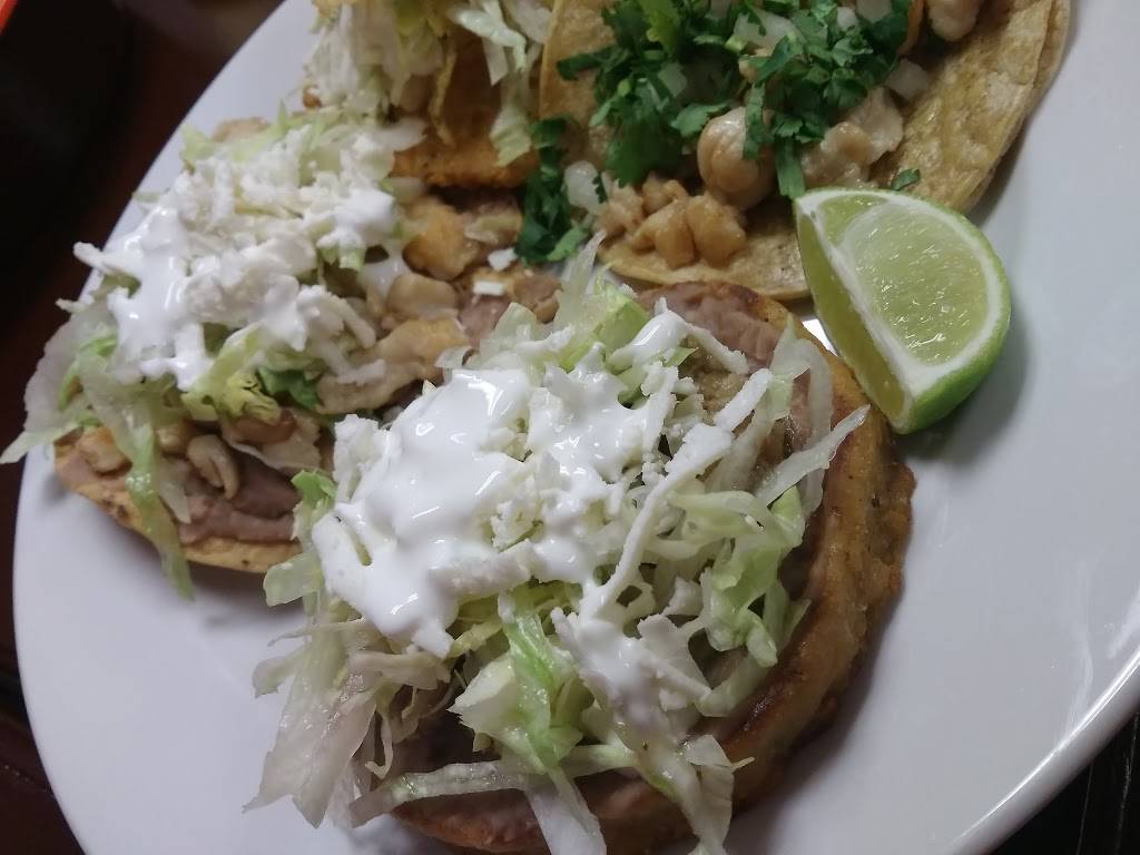 La Monarca Mexican Restaurant | restaurant | 239 E Walworth Ave, Delavan, WI 53115, USA | 2627493107 OR +1 262-749-3107