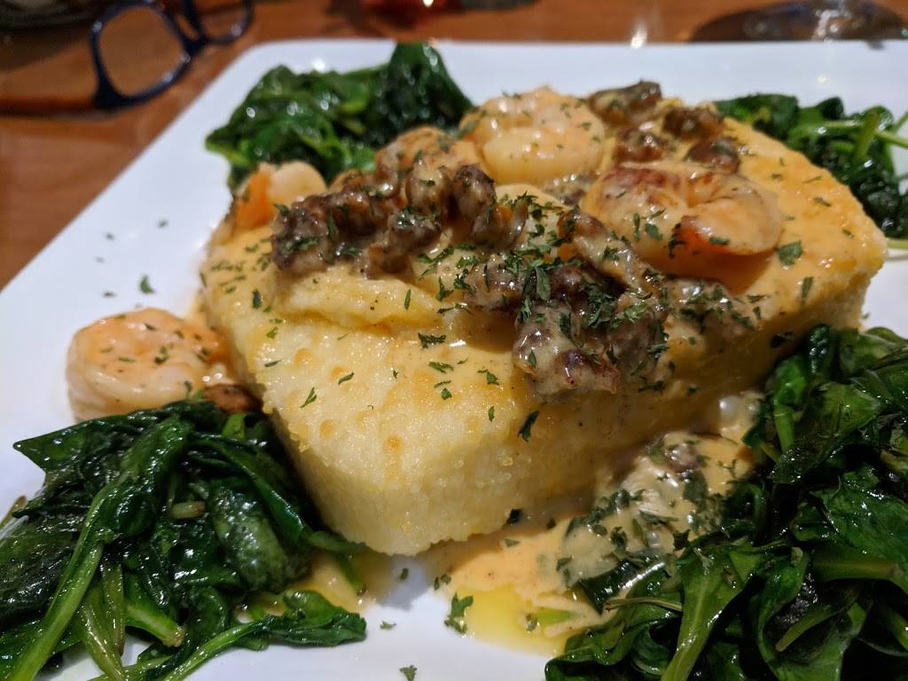 The Eagles Nest Restaurant at The Tillery Tradition Country Clu | restaurant | 214 Tradition Dr, Mt Gilead, NC 27306, USA | 9104395578 OR +1 910-439-5578