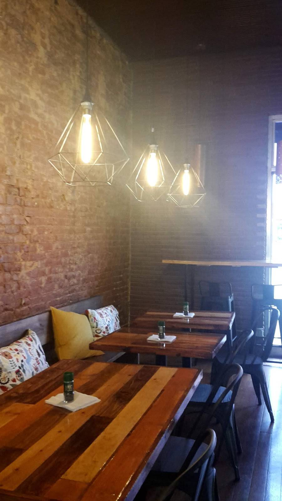 Zopitas on the Square | restaurant | 114 N Main St, Collierville, TN 38017, USA | 9014577526 OR +1 901-457-7526