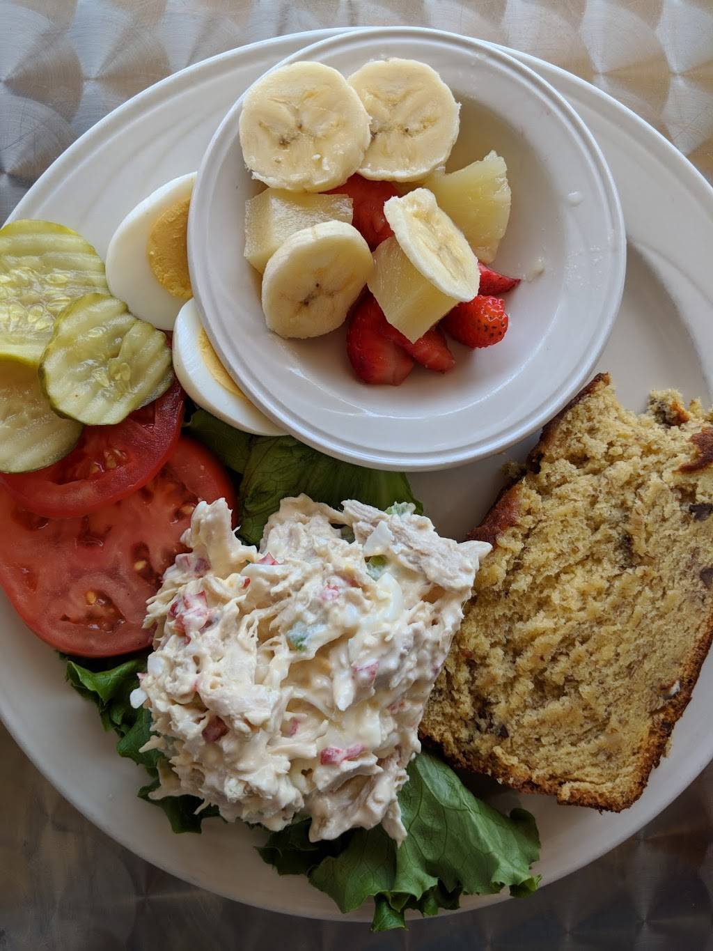 Pie Pan Restaurant & Bakery | bakery | 905 N Park Dr, Evansville, IN 47710, USA | 8124252261 OR +1 812-425-2261