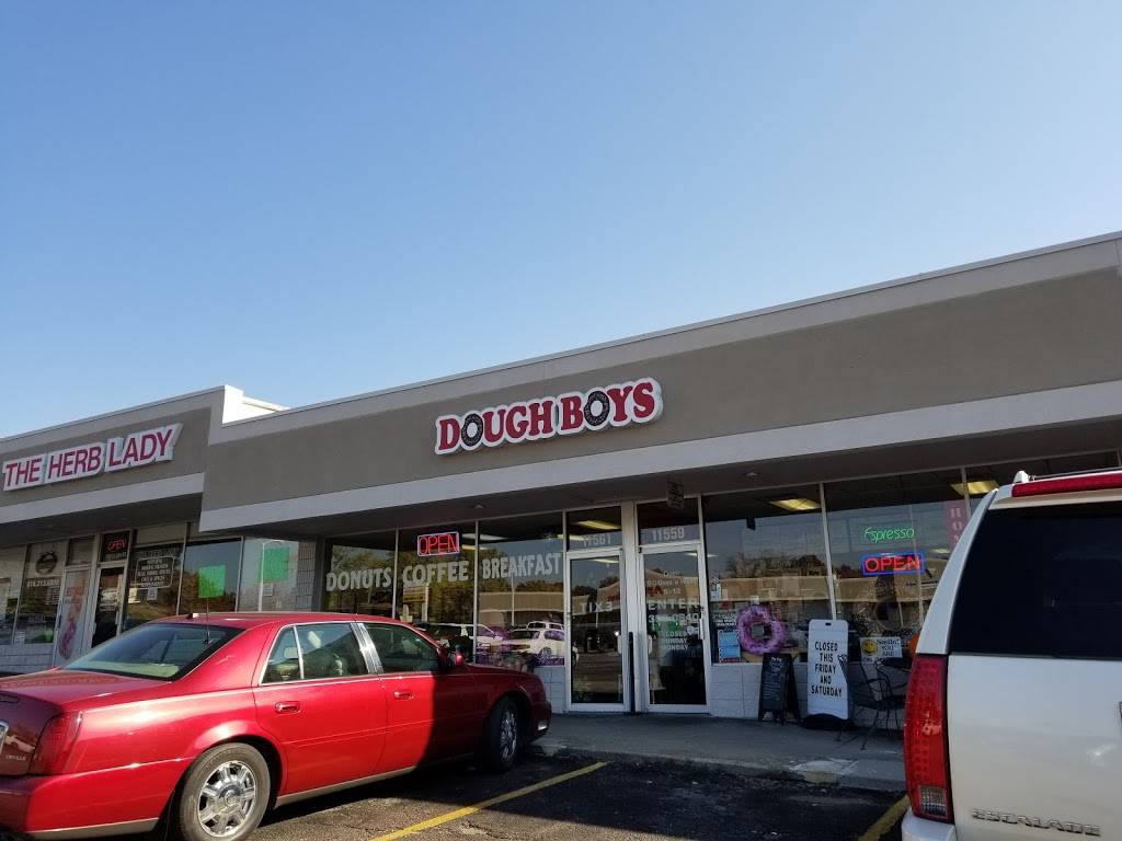 Doughboys Donuts | bakery | 11559 E 63rd St, Raytown, MO 64133, USA | 8163580840 OR +1 816-358-0840
