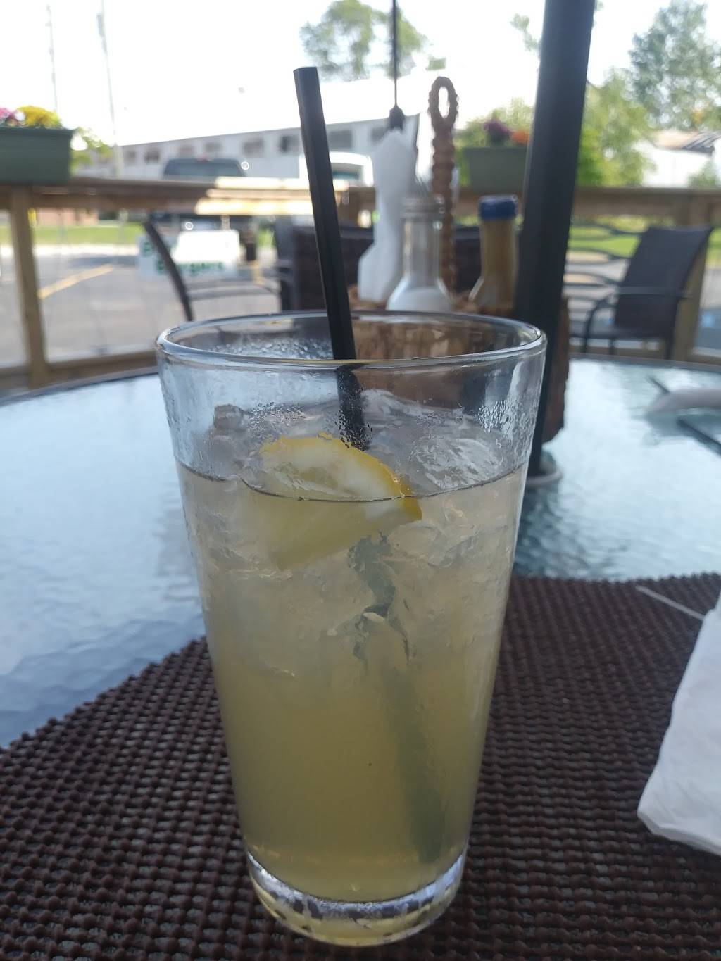 The Little Bar Restaurant of Marine City | restaurant | 321 Chartier Rd, Marine City, MI 48039, USA | 8107658084 OR +1 810-765-8084