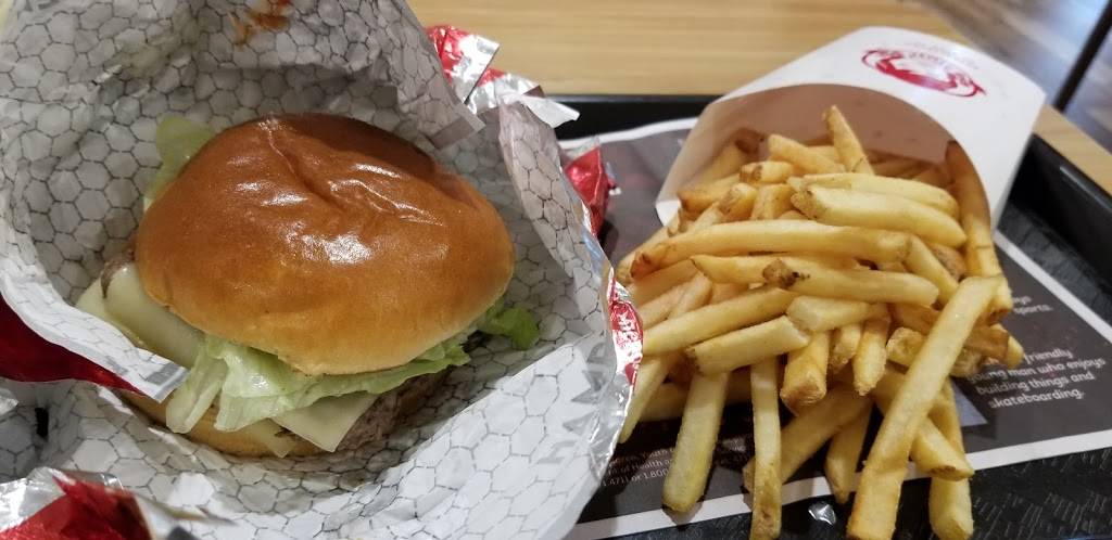 Wendys | restaurant | 1316 Washington St, Hanover, MA 02339, USA | 7818266754 OR +1 781-826-6754