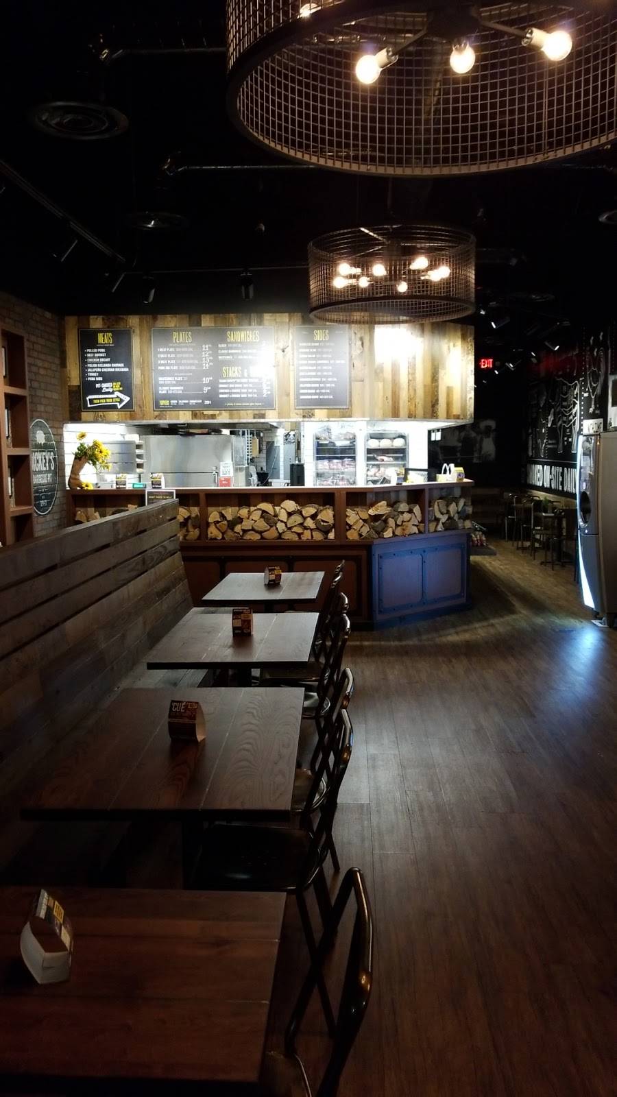 Dickeys Barbecue Pit | restaurant | 4280 Lavon Dr, Garland, TX 75040, USA | 4692501415 OR +1 469-250-1415