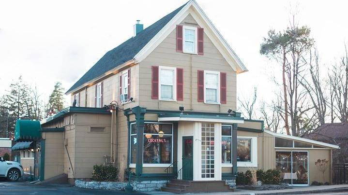 Creekview Restaurant | restaurant | 5629 Main St, Williamsville, NY 14221, USA | 7166329373 OR +1 716-632-9373