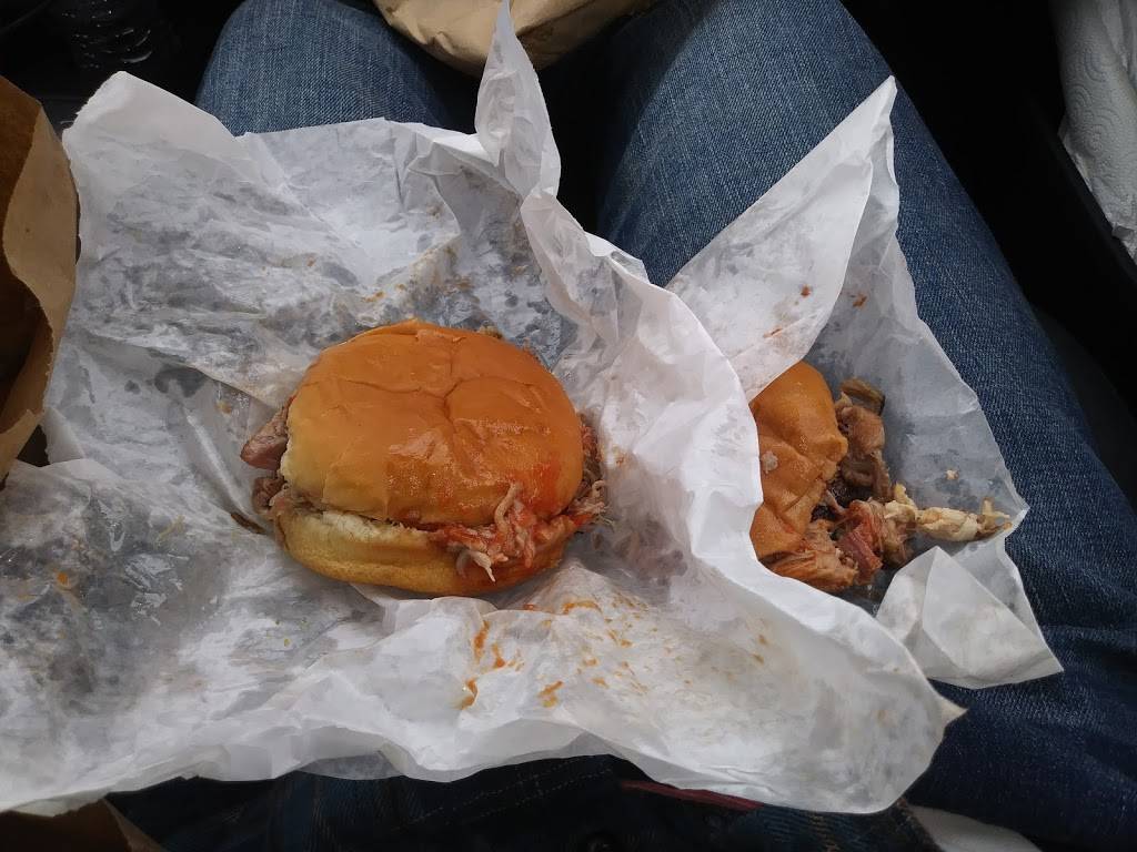 The Hickory Pig | restaurant | 3605 Thompson Bridge Rd, Gainesville, GA 30506, USA | 7705035235 OR +1 770-503-5235