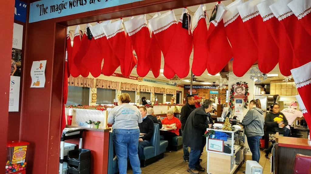 Mamas Daughters Diner | restaurant | 2412 W Shady Grove Rd, Irving, TX 75060, USA | 9727902778 OR +1 972-790-2778