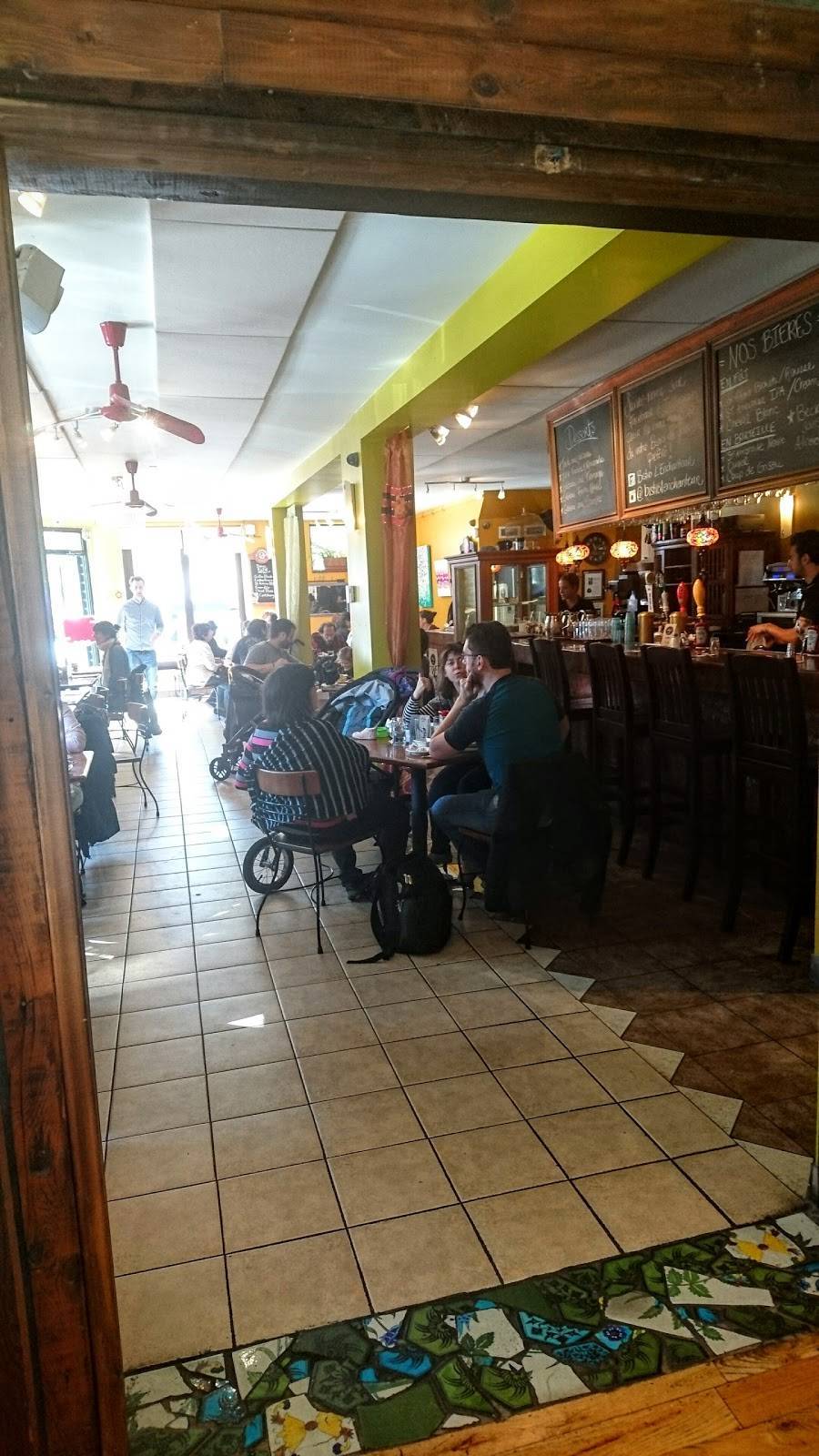 Bistro LEnchanteur | restaurant | 7331 Avenue Henri-Julien, Montréal, QC H2R 2B1, Canada | 5142734766 OR +1 514-273-4766