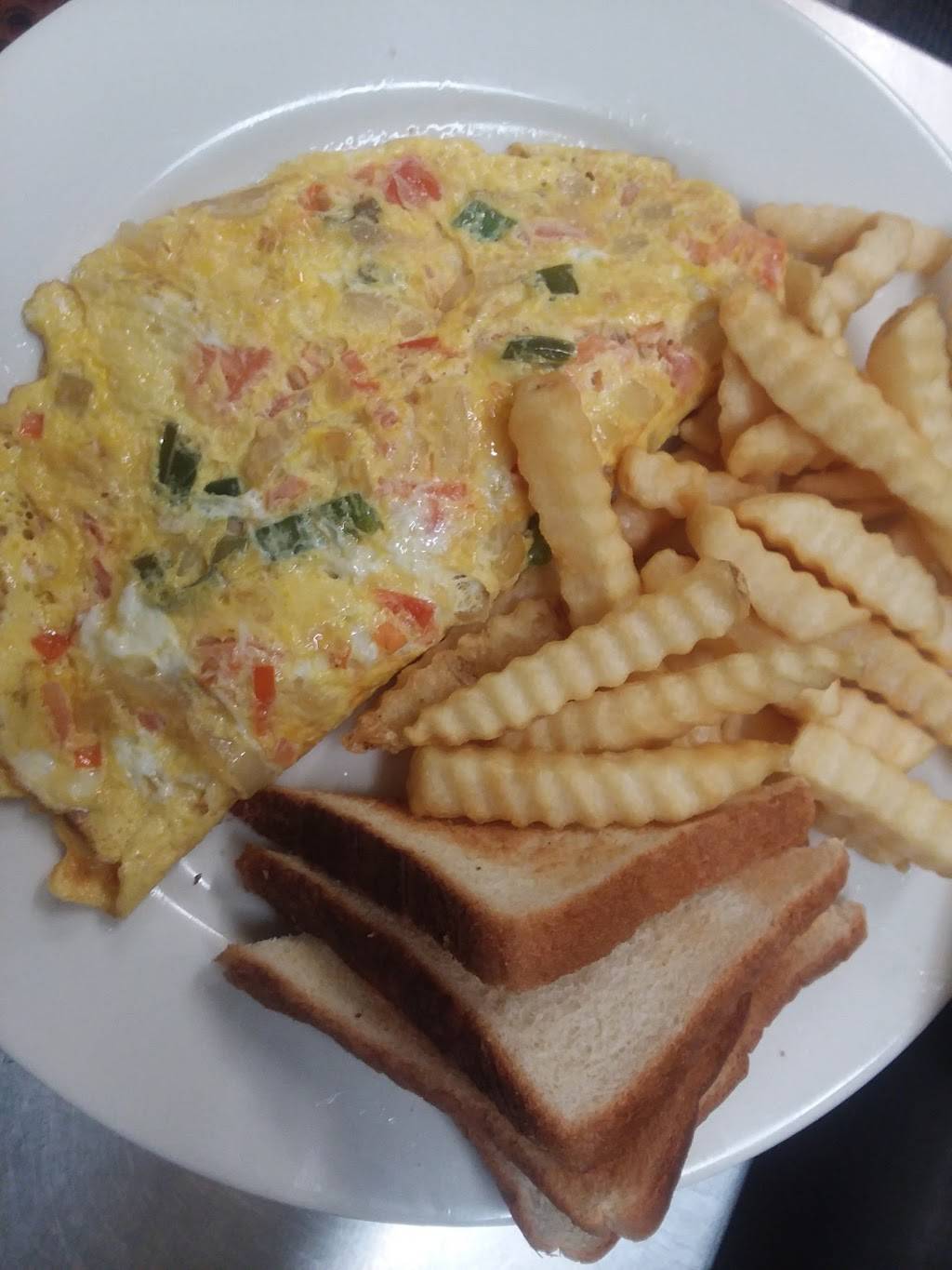 MKZ Mexican Grill | restaurant | 145 Lyon St, Notasulga, AL 36866, USA | 3342571019 OR +1 334-257-1019