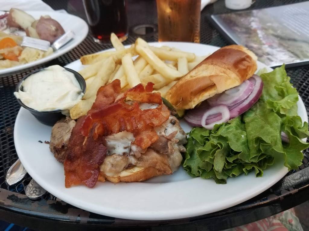 Conor ONeills | restaurant | 318 S Main St, Ann Arbor, MI 48104, USA | 7346652968 OR +1 734-665-2968