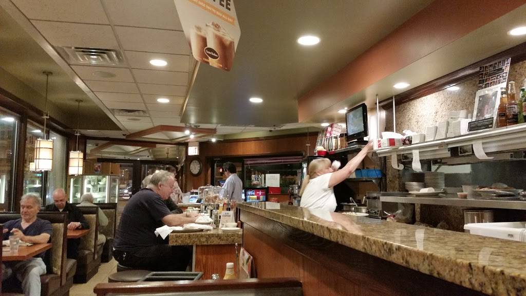 Golden Apple Grill & Breakfast House | meal delivery | 2971 N Lincoln Ave, Chicago, IL 60657, USA | 7735281413 OR +1 773-528-1413