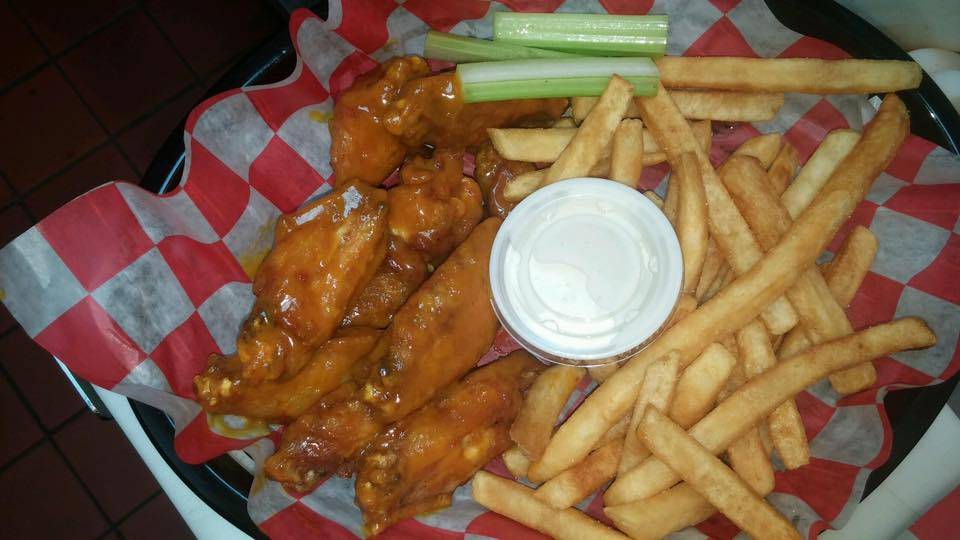 Ks Buffalo Wings | restaurant | 507 Springridge Rd suite d, Clinton, MS 39056, USA | 6014732444 OR +1 601-473-2444