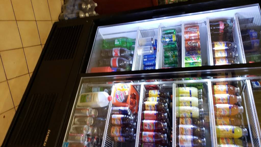 Ginos | restaurant | 43 19 Broadway, Astoria, NY 11103, USA | 7182749000 OR +1 718-274-9000