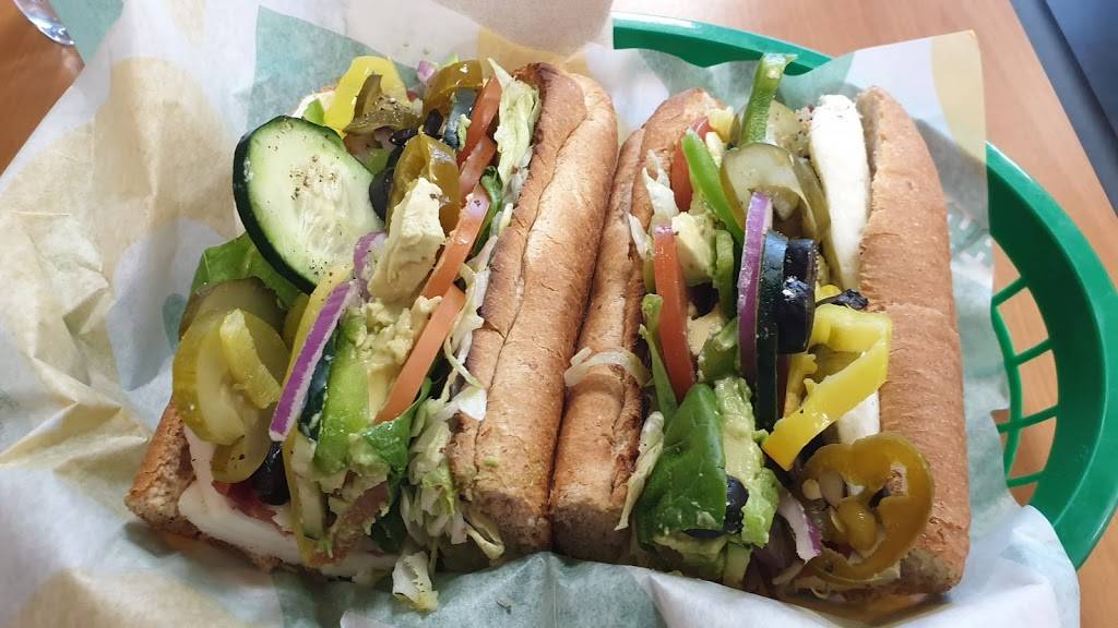 Subway | meal takeaway | 1000 S Hope St # C, Los Angeles, CA 90015, USA | 2137420782 OR +1 213-742-0782
