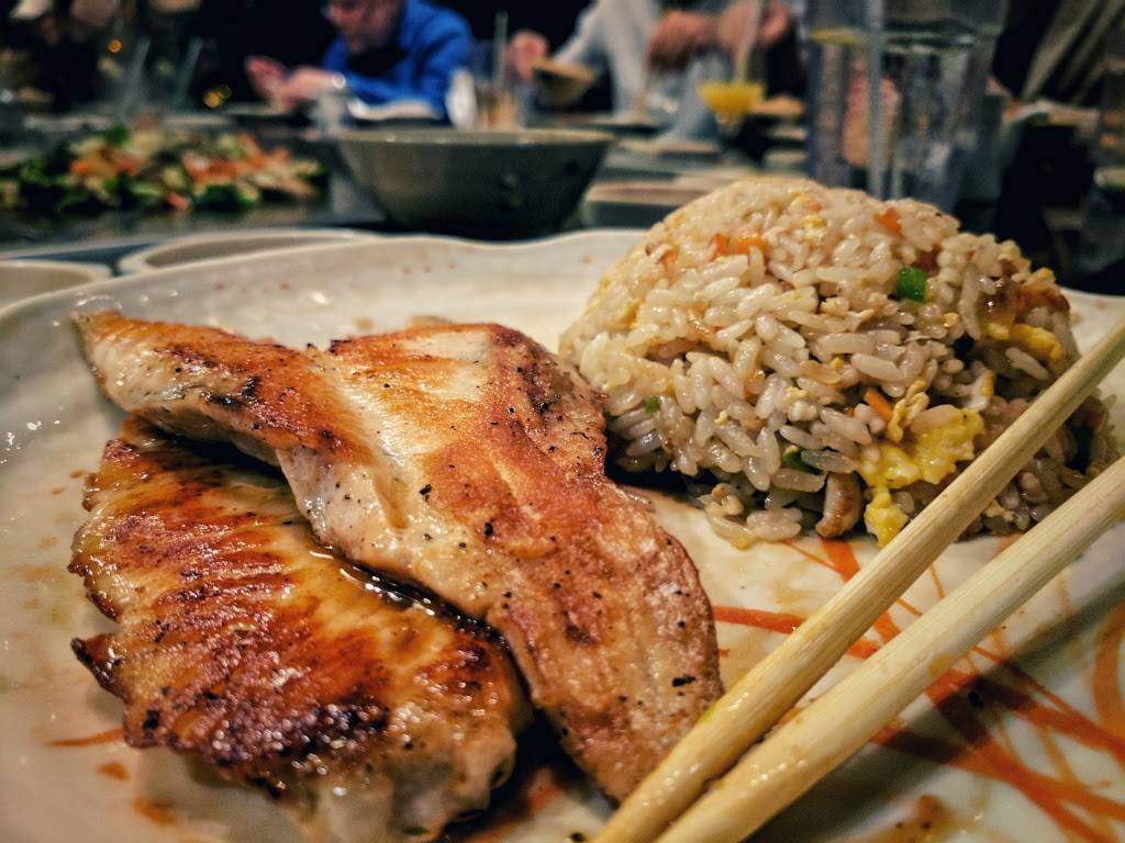 Hibachi Teppanyaki Restaurant | restaurant | 1940 Appleby Line, Burlington, ON L7L 0B7, Canada | 9053193888 OR +1 905-319-3888