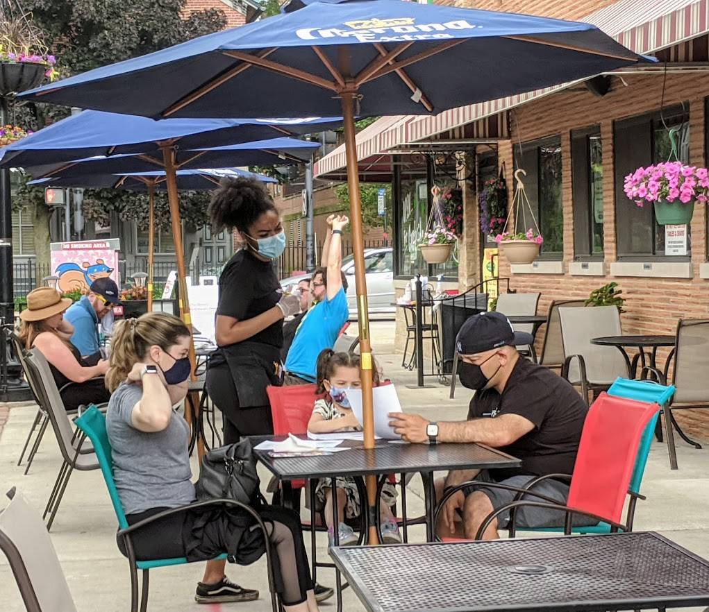 Village Inn Pizzeria Sports Bar and Grill | restaurant | 8050 Lincoln Ave, Skokie, IL 60077, USA | 8476753737 OR +1 847-675-3737