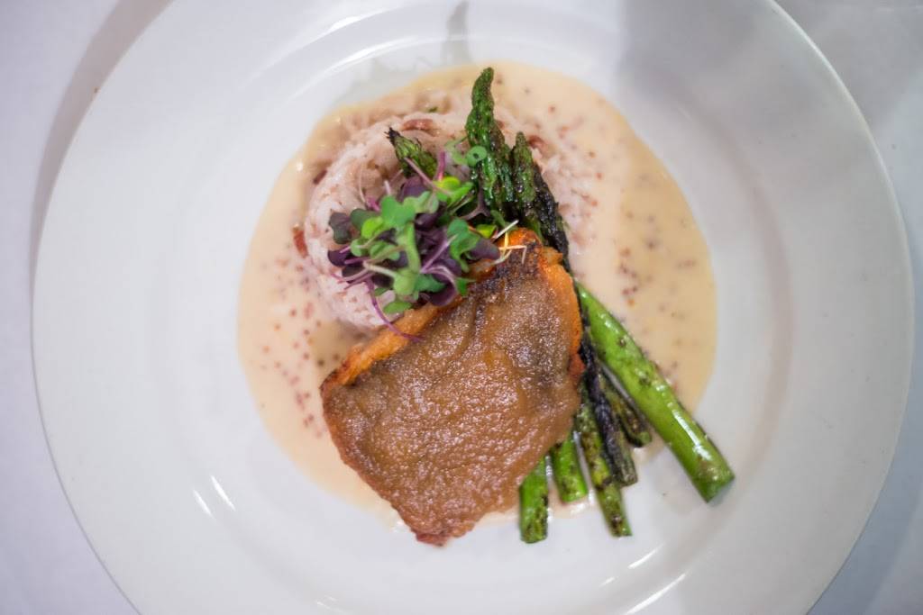 Tess | restaurant | 2499 N Bartlett Ave, Milwaukee, WI 53211, USA | 4149648377 OR +1 414-964-8377